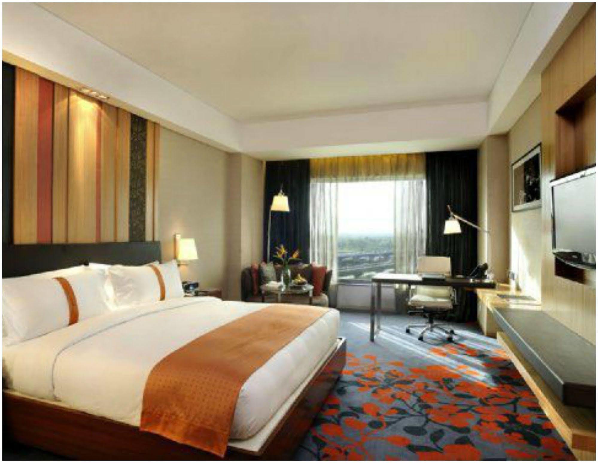 Crowne Plaza New Delhi Mayur Vihar Noida, An Ihg Hotel Luaran gambar